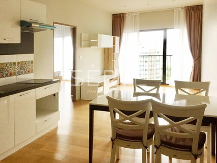 รูปภาพ 1 Bed with Bathtub Large Room City view Fully furnished Condo Good Location Close To BTS Phaya Thai @ Noble Revent