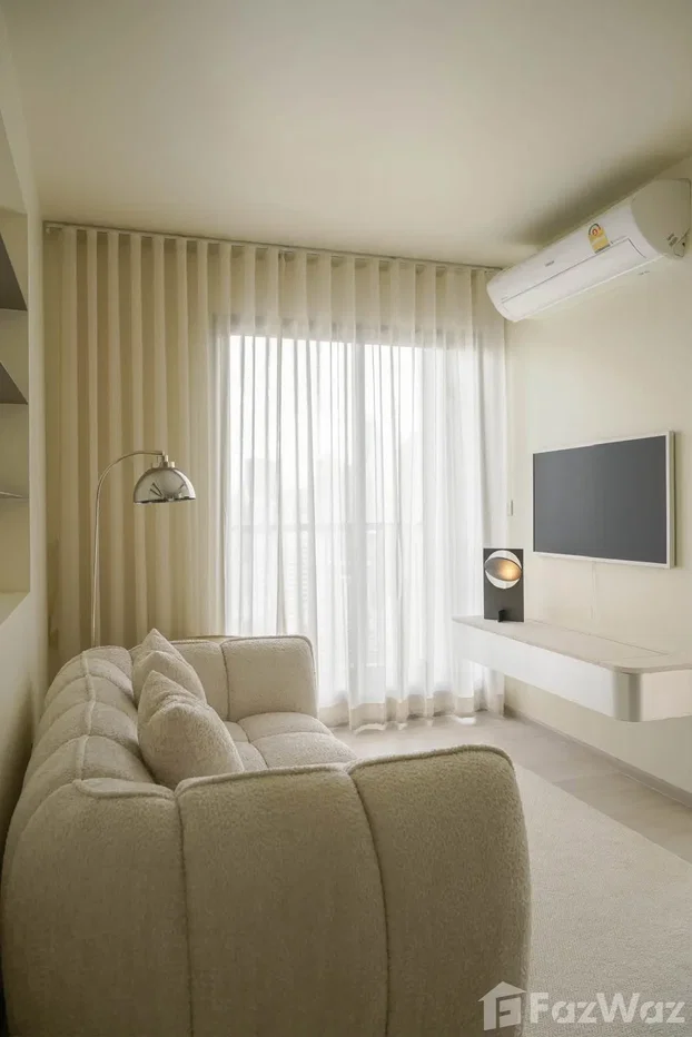 picture 💙𝙃𝙞𝙜𝙝𝙡𝙞𝙜𝙝𝙩: 𝙍𝙖𝙧𝙚 𝙞𝙩 Condo: Life One Wireless 6735148 - 4/15