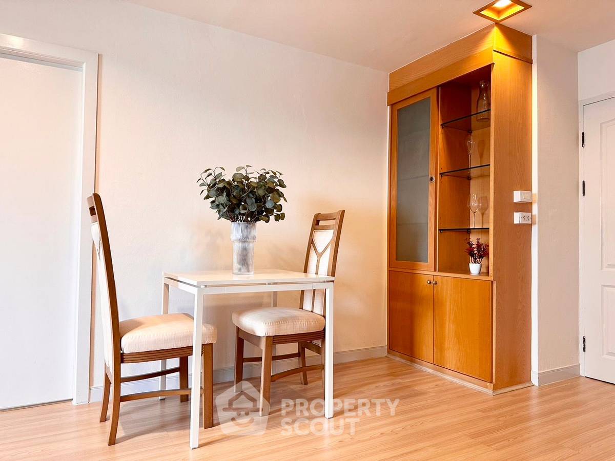 รูป คอนโด 1 ห้องนอน ชั้น 21 The Royal Place 2 ใกล้ BTS ราชดำริ 200 ม. (ID 1286791) - รูปที่ 3/9