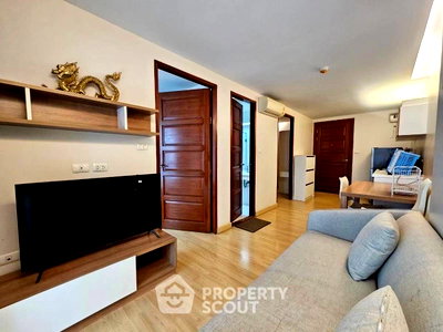 Condos for rent : 2-BR Emerald Residence Ratchada Near MRT Huai Khwang (ID 3188762)