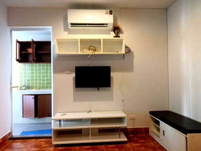 Condos for rent : Condo for rent Regent Home 22 (Sukhumvit 85) (1 bedroom) 4th floor, building B, near the BTS station, about 700 meters