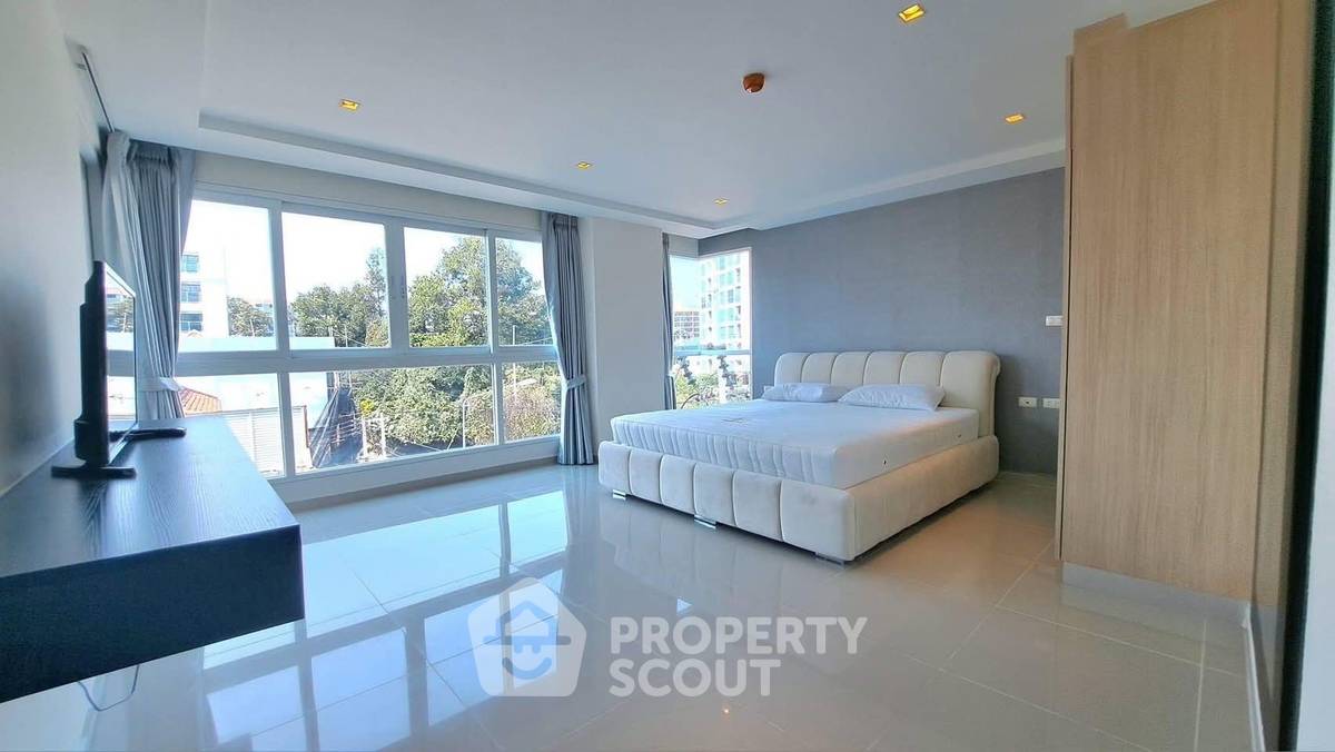 รูป คอนโด 2 ห้องนอน Nova Ocean View Condominium ย่านพระตำหนัก (ID 2324001) - รูปที่ 4/5