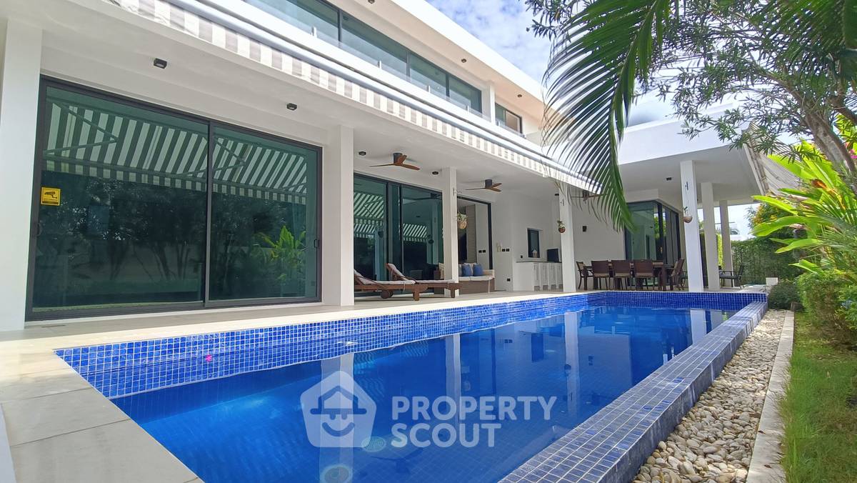 รูป วิลล่า 3 ห้องนอน เลี้ยงสัตว์ได้ 445 ตร.ม. La Lua Resort Hua Hin (ID 3252221) - รูปที่ 1/20