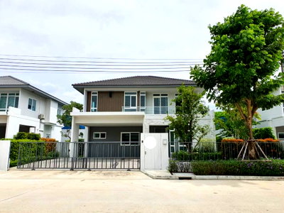 Houses for rent : For Rent Detached house Mantana Bangna Ramkamhaeng2 GH670