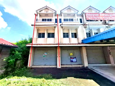Shophouses for sale Chonburi : SHOP HOUSE 30 Sq.w. Ban Bung Chonburi for 2.5M