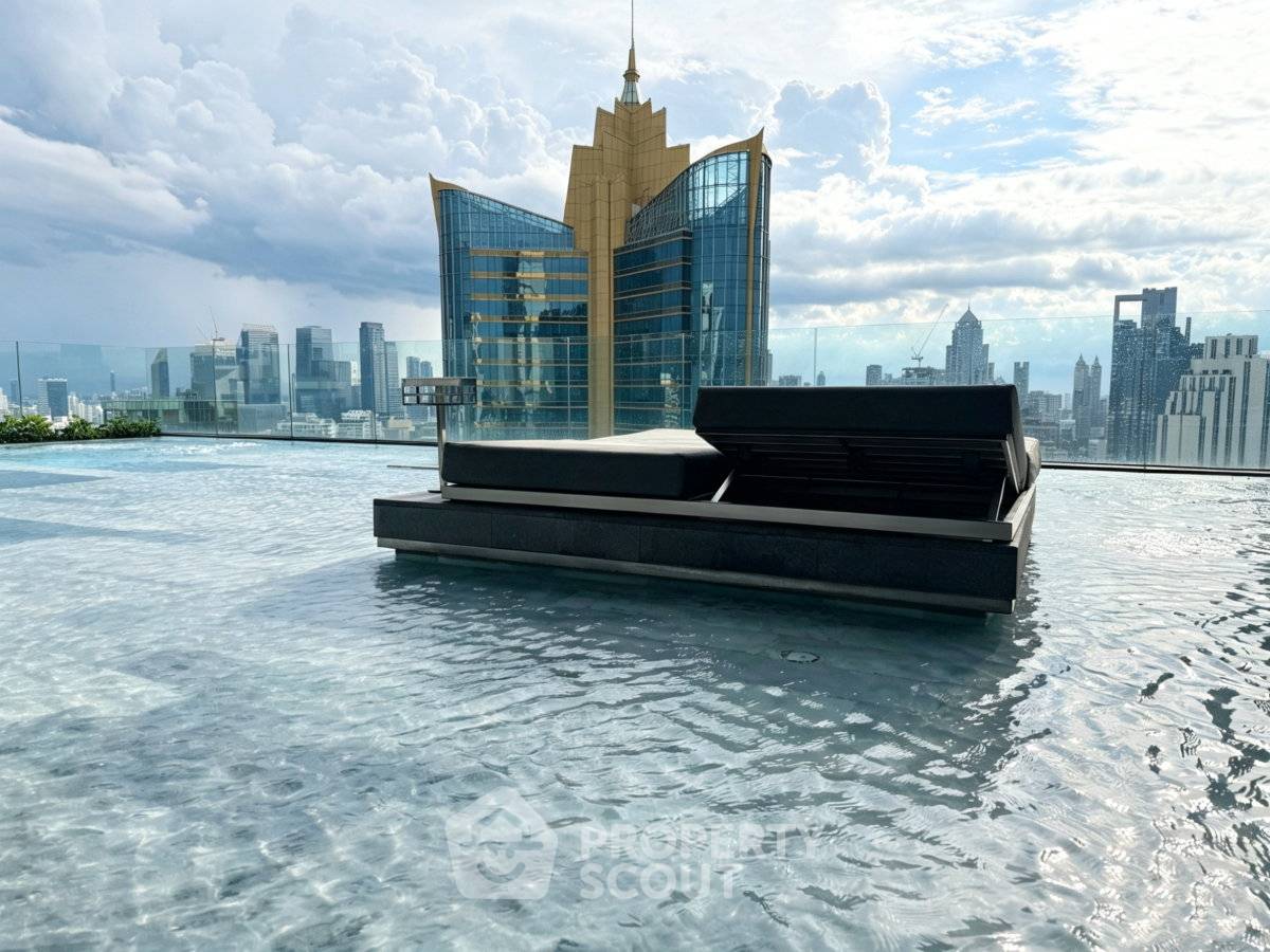 picture 35th-Floor 3-BR Celes Asoke 50m To MRT Sukhumvit (ID 3117630) - 14/16