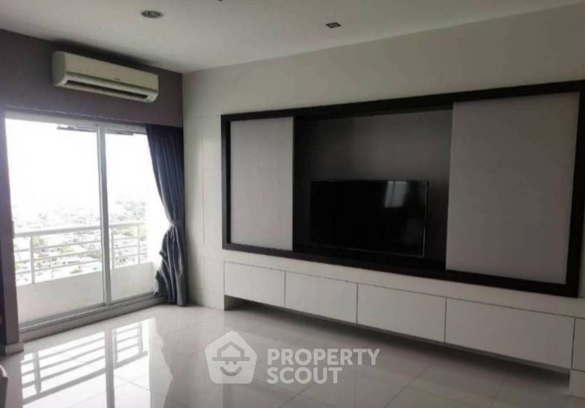รูป คอนโด 1 ห้องนอน ชั้น 21 The Fourwings Residence ให้เช่า (ID 947843) - รูปที่ 3/8