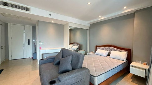⛵ Centara Avenue ⛵ Pool view / 3F / Studio room >> THB17,000/month彡
