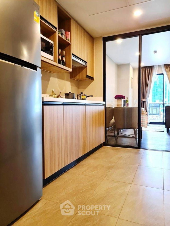 รูป ใกล้ BTS ชิดลม 200 ม. | คอนโด 1 ห้องนอน Na Vara Residence ขาย (ID 565527) - รูปที่ 12/13