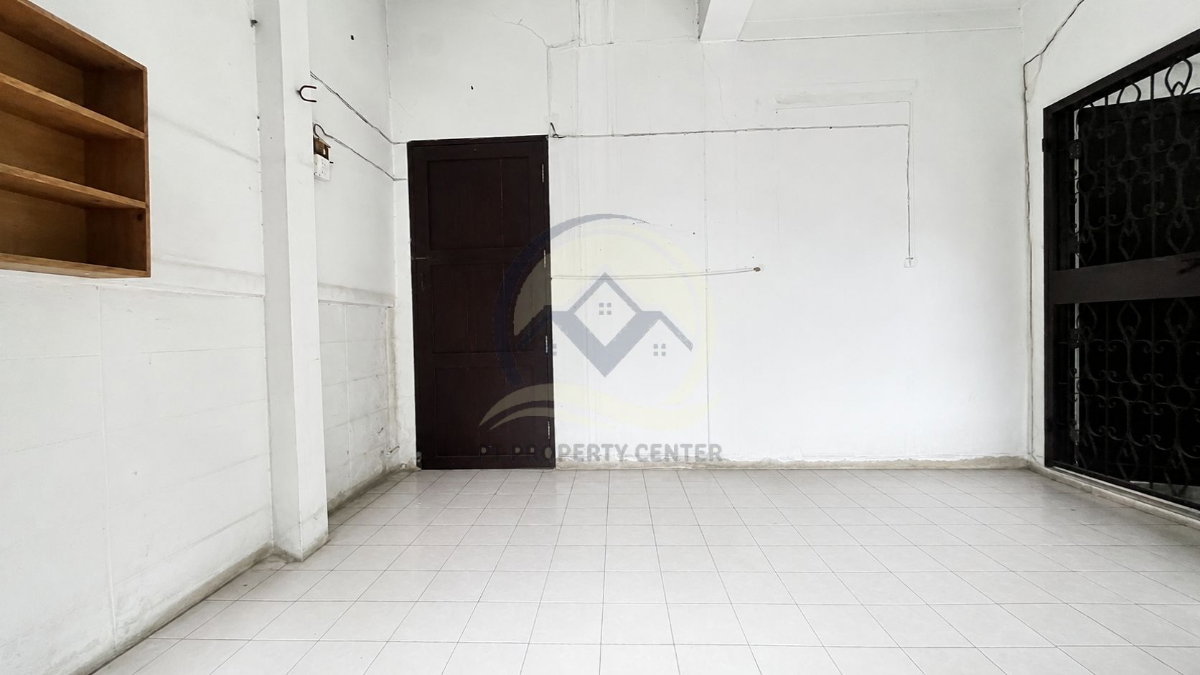รูป หมู่บ้านทองสถิตย์วิลล่า ซอยรามอินทรา 34 แยก 20 ถนนรามอินทรา ลาดพร้าว บ้านเดี่ยวหลังมุม ขายตามสภาพ บรรยากาศโปร่ง  ราคาพิเศษ - รูปที่ 8/25