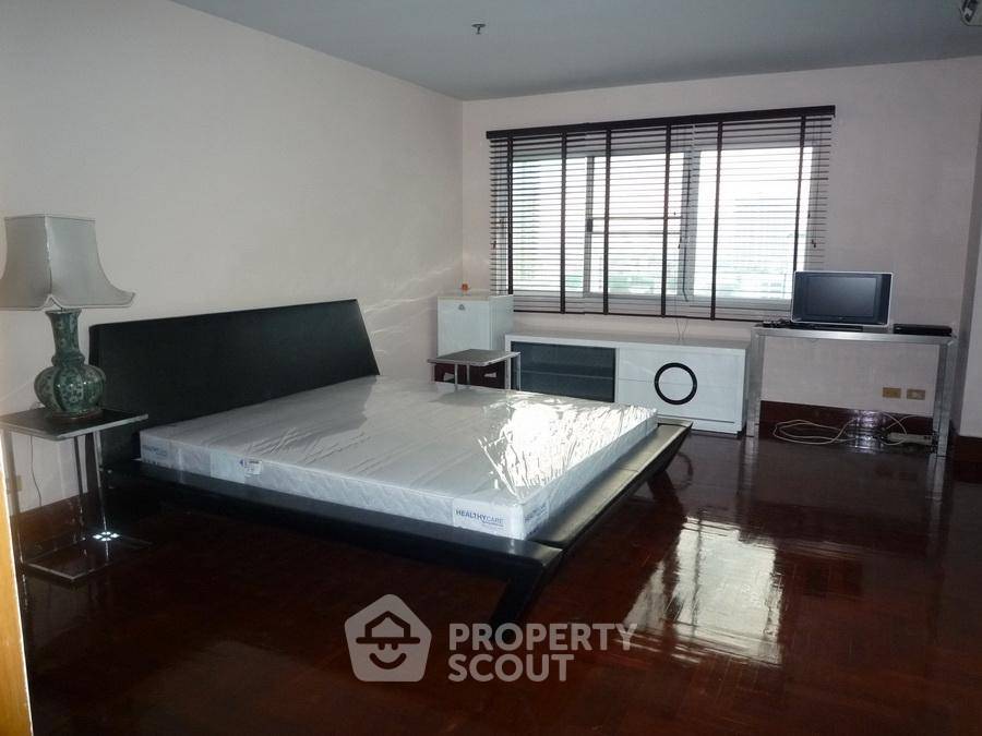 รูป คอนโด 2 ห้องนอน ขนาด 206 ตร.ม. ที่ 33 Tower ใกล้ BTS พร้อมพงษ์ (ID 515503) - รูปที่ 10/11