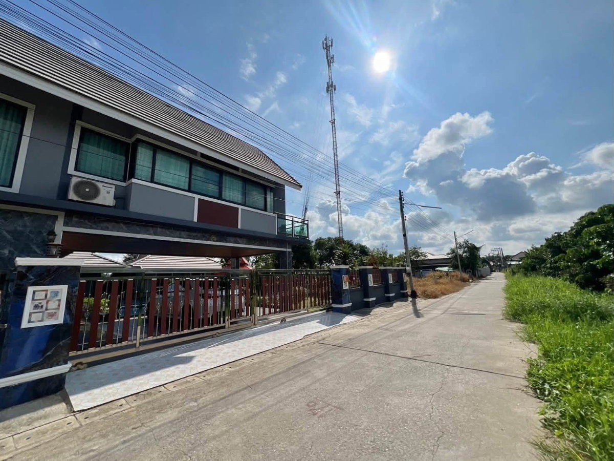รูป 🏡 ให้เช่าด่วน! พูลวิลล่า 2 ชั้น 6 ห้องนอน ทำเลป่าแดด-แม่เหียะ ใกล้สนามบิน 📞 063-6649056 - รูปที่ 26/35