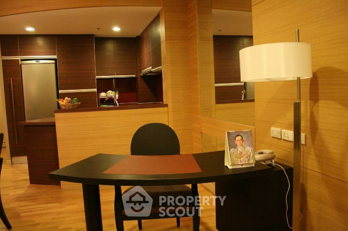 รูป คอนโด 1 ห้องนอน ชั้น 23 Urbana Sathorn Condominium ใกล้ BTS ศาลาแดง (ID 466637) - รูปที่ 3/5