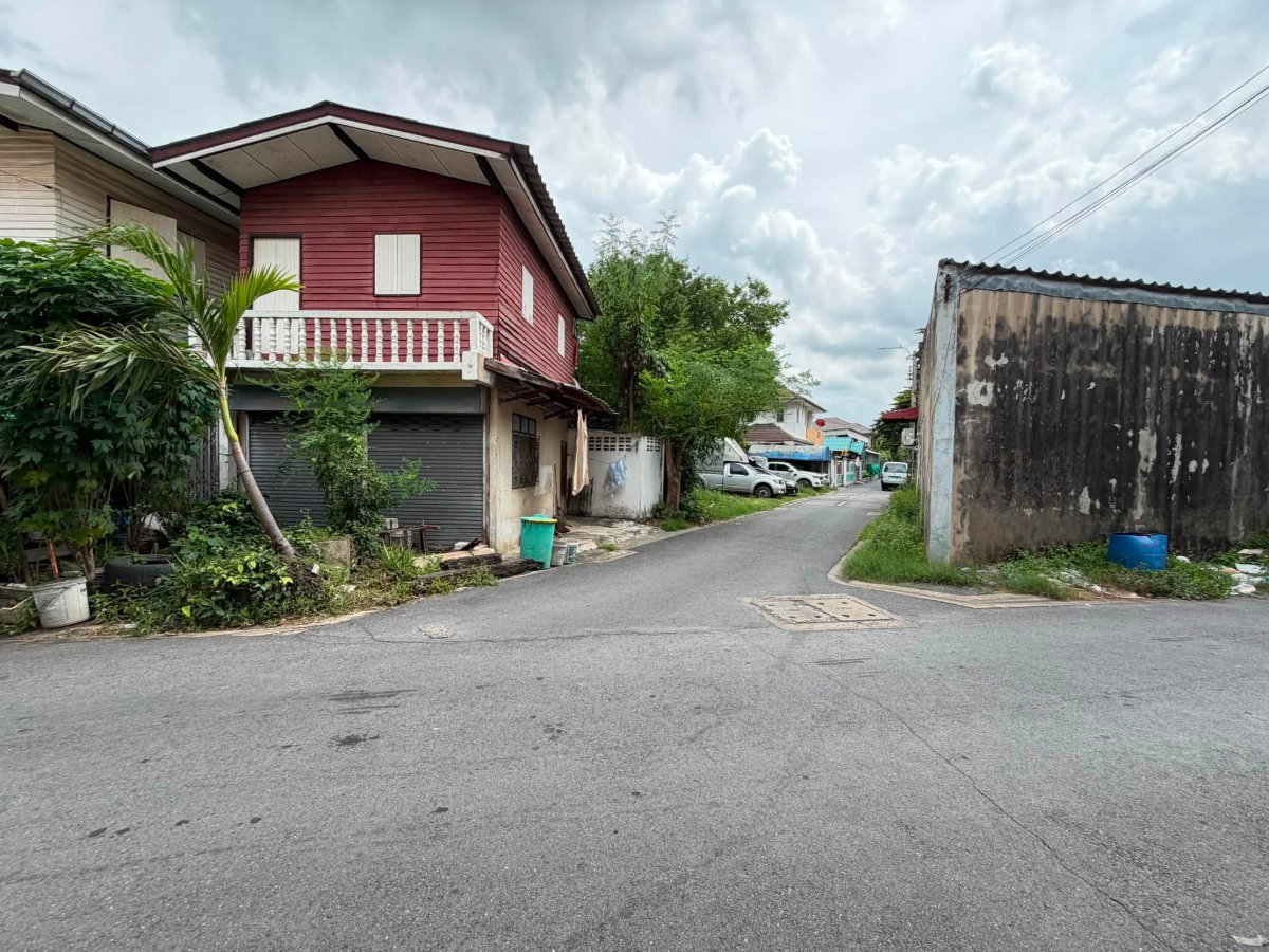 รูป ให้เช่า บ้านเดี่ยว พหลโยธิน 52 ซอยร่วมใจ 5 | 264 ตร.ม. | 4 ห้องนอน | จอดรถ 6 คัน - รูปที่ 21/22