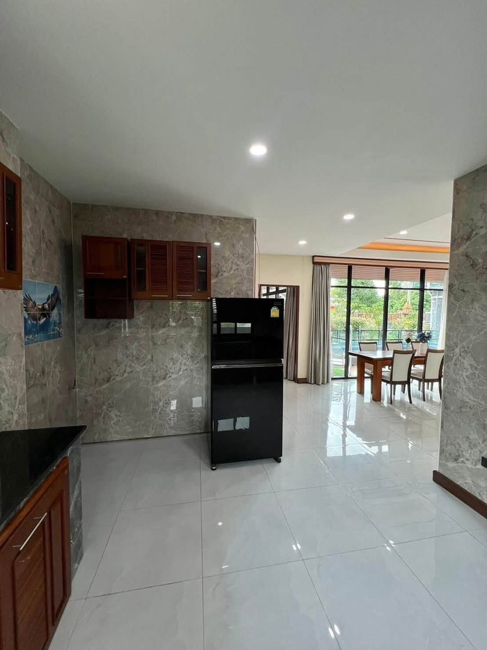 รูป 🏡 ให้เช่าด่วน! พูลวิลล่า 2 ชั้น 6 ห้องนอน ทำเลป่าแดด-แม่เหียะ ใกล้สนามบิน 📞 063-6649056 - รูปที่ 6/35