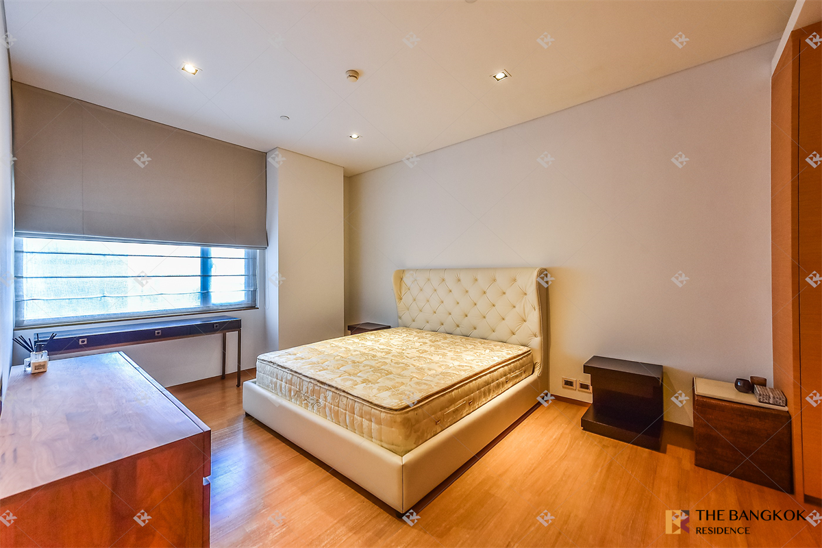 picture Hurry, big discount is ending! Saladaeng residences near MRT Silom Station - 8/10