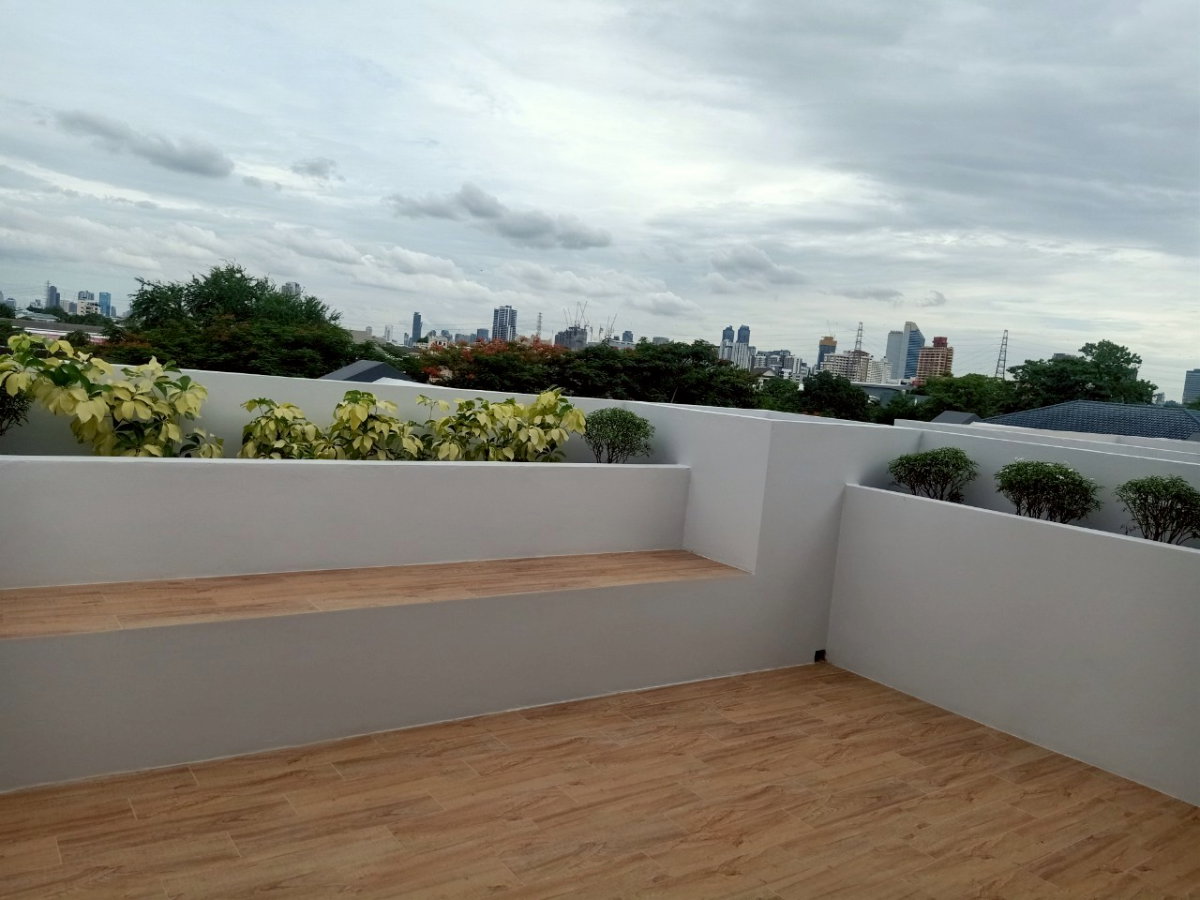 picture Large detached house, Rama 9 area, near MRT. - 9/19