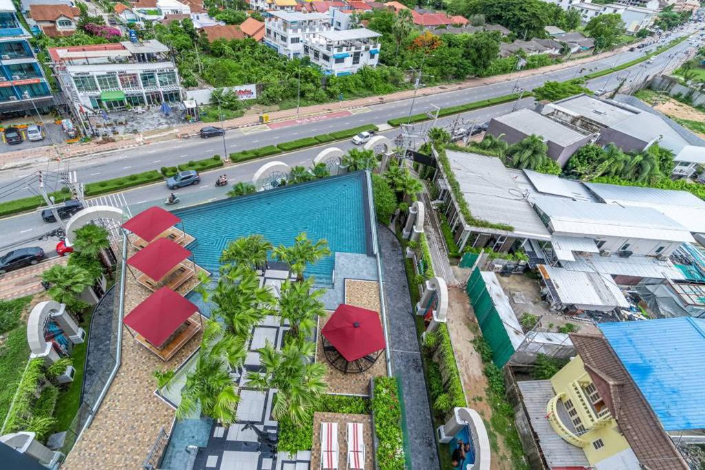รูป For sale Condo The Riviera Ocean Drive fully furnished (S03-2681(S)) - รูปที่ 13/28