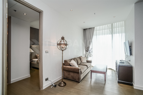 Magnolias Ratchadamri Boulevard near BTS Chit Lom Unit Priced Below Market