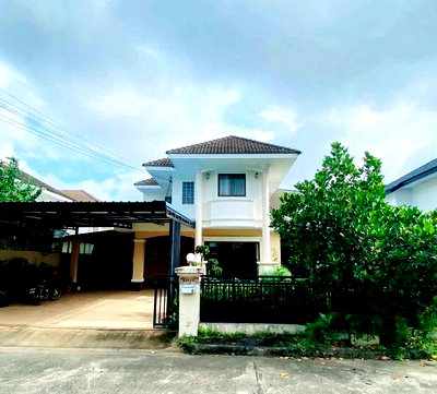 Houses for rent Thepanya Hospital : FOR RENT – Laguna Project, San Sai,Near Ruamchok Market, Central Festival  and Sam Yaek Market.
