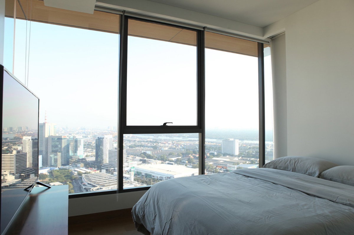 picture Condo for sale: The Lumpini 24 (Sukhumvit 24), 37th floor, corner unit. - 9/14