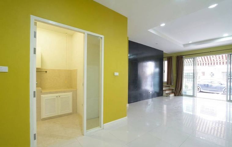 ขายทาวน์โฮม 3 ห้องนอน 167 ตร.ม. 21 ตร.ว. บ้านกลางเมือง เอสเซ้นส์ อ่อนนุช - วงแหวน