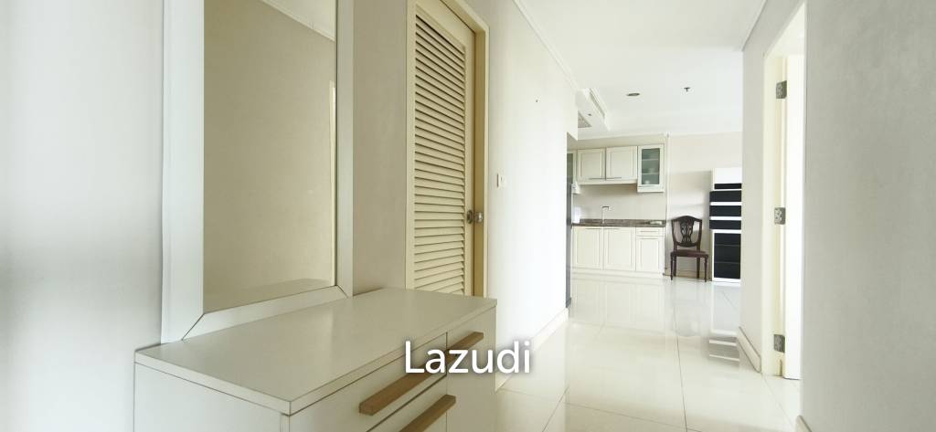 picture Spectacular Beachfront 2-Bed Condo at Pine Shores - 8/21