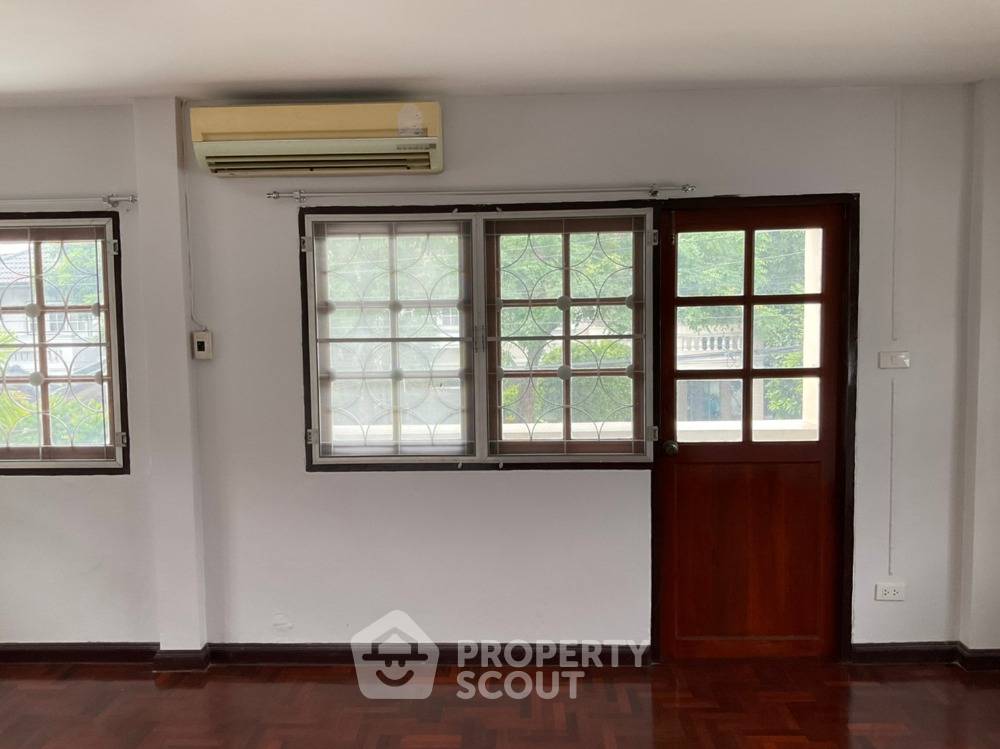 รูป บ้าน 4 ห้องนอน 325 ตร.ม. เลี้ยงสัตว์ได้ ย่านฉิมพลี ตลิ่งชัน (ID 1273404) - รูปที่ 14/15