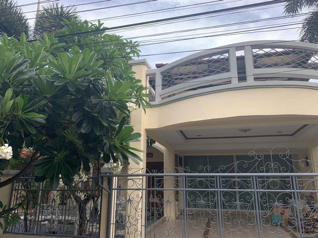 รูป ให้เช่าบ้านเดี่ยว2ชั้น 72ตรว. ซอยรามคำแหง 164 ใกล้โรงเรียนนานาชาติ RIS (Ruamrudee International School) - รูปที่ 3/8