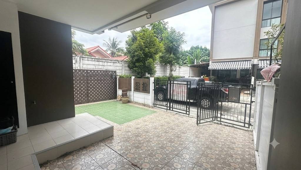 รูป ขายบ้านกลางเมืองกัลปพฤกษ์ หลังมุม 32.6 ตร.วา | 3 ชั้น | 3 ห้องนอน | 3 ห้องน้ำ | 4.49 ล้านบาท สนใจทัก line: minniemah - รูปที่ 2/27
