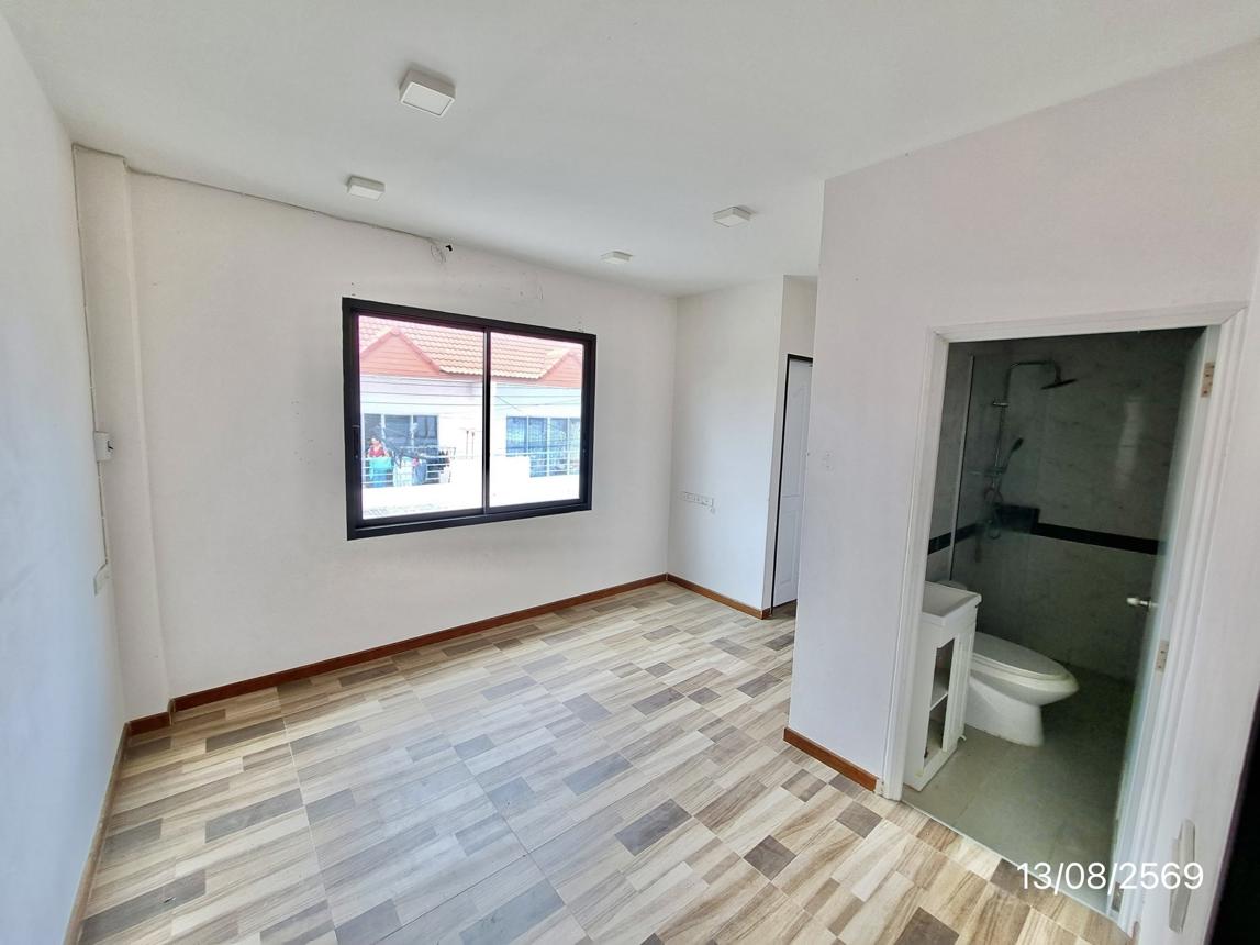 picture TOWN HOUSE 24.7 Sq.w. Si Racha Chonburi for 2.6M - 32/41