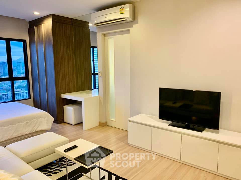 รูป ชั้น 27 คอนโด 1 ห้องนอน Urbano Absolute ห่าง BTS กรุงธนบุรี 400 ม. (ID 607544) - รูปที่ 4/8