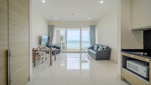 🛏️ 1 ห้องนอน - 🛁 1 ห้องน้ำ - 🏙️ Sea View - 🌏 ชื่อชาวต่างชาติ - 🏢 Reflection Jomtien Beach Pattaya - รหัส: RF29