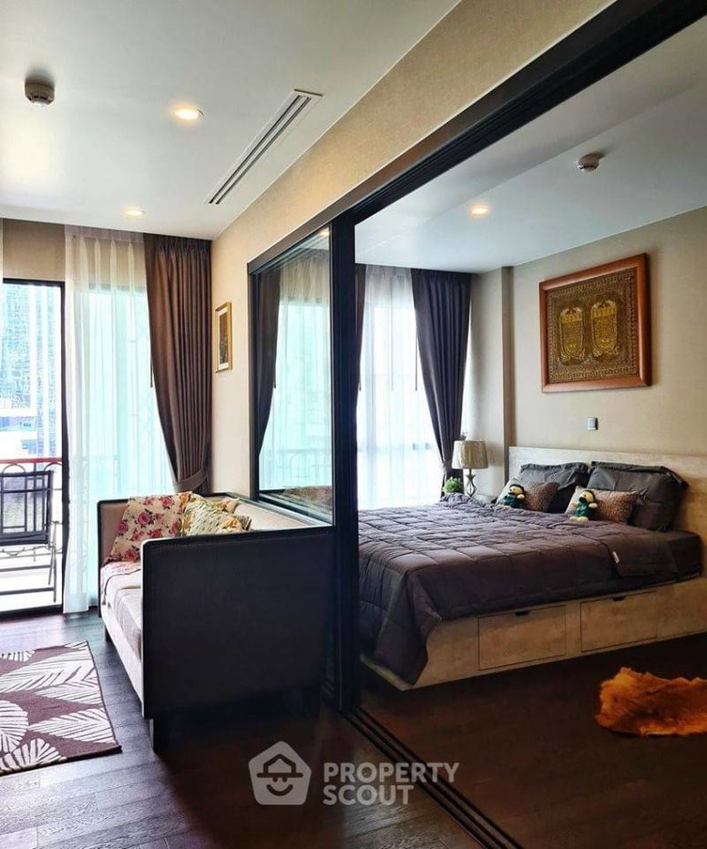 รูป ใกล้ BTS ชิดลม 200 ม. | คอนโด 1 ห้องนอน Na Vara Residence ขาย (ID 565527) - รูปที่ 8/13