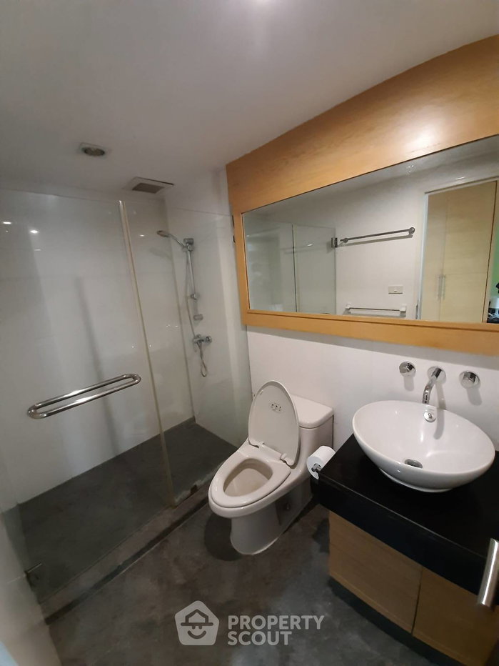 picture 16th-Floor 2-BR Condo At The Urbana Nonthaburi (ID 514509) - 7/9