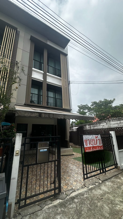 รูป ขายบ้านกลางเมืองกัลปพฤกษ์ หลังมุม 32.6 ตร.วา | 3 ชั้น | 3 ห้องนอน | 3 ห้องน้ำ | 4.49 ล้านบาท สนใจทัก line: minniemah - รูปที่ 3/27
