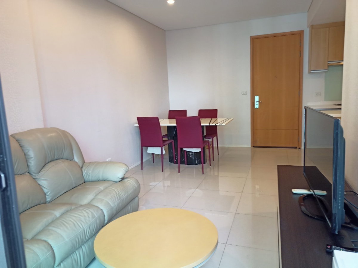 รูป ให้เช่า! คอนโด วิลล่า อโศก (Villa Asoke) 1 ห้องนอน 1 ห้องน้ำ 53 ตร.ม. 20,000 บาท ติดต่อไลน์: @thebrokerage - รูปที่ 6/10
