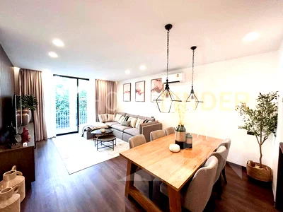 เช่าทาวน์โฮม ถนนสุรวงศ์ : Townhouse in Silom Soi11 3 bedrooms, for rent