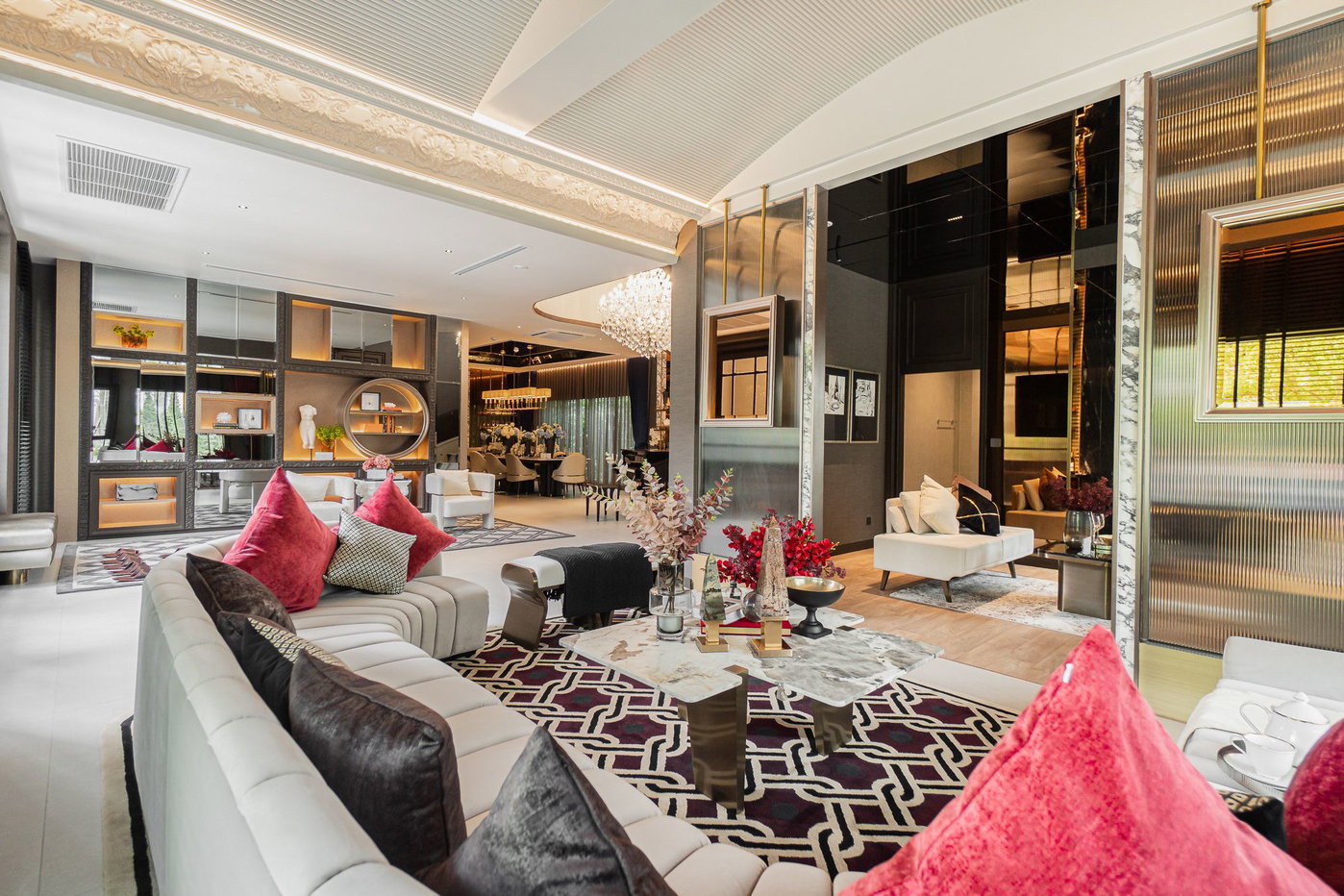 รูป แกรนด์ บางกอก บูเลอวาร์ด กรุงเทพกรีฑา ยูนิต พล็อต 4 (ยูนิตโชว์) 5 bedrooms, for sale - รูปที่ 4/14