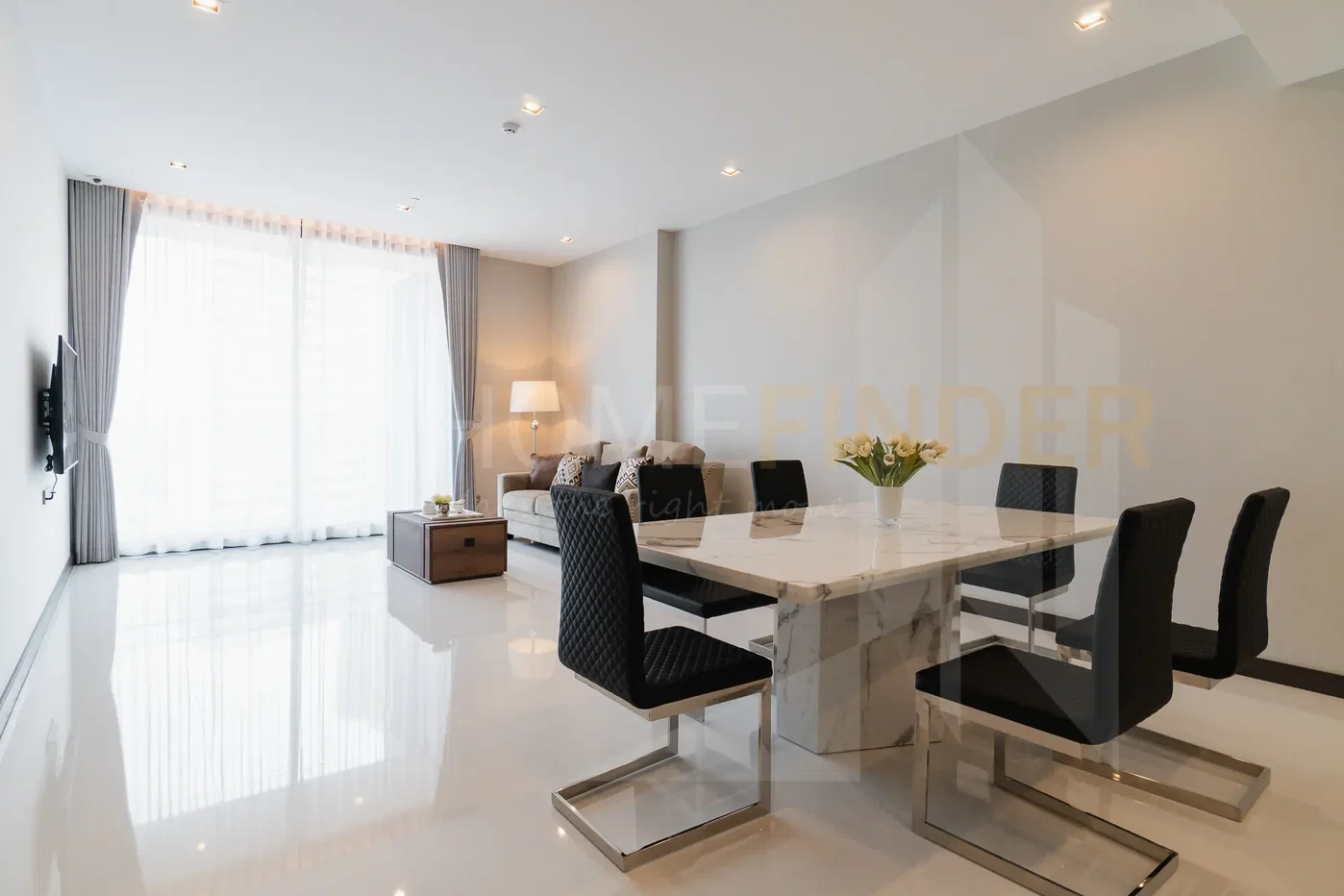 picture Q 1 Sukhumvit 3 bedrooms, for rent - 4/26