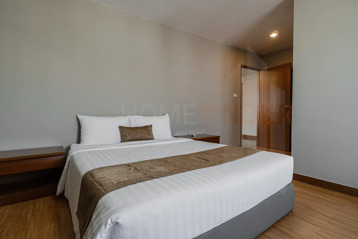 picture United Tower 2 bedrooms, for rent - 3/14
