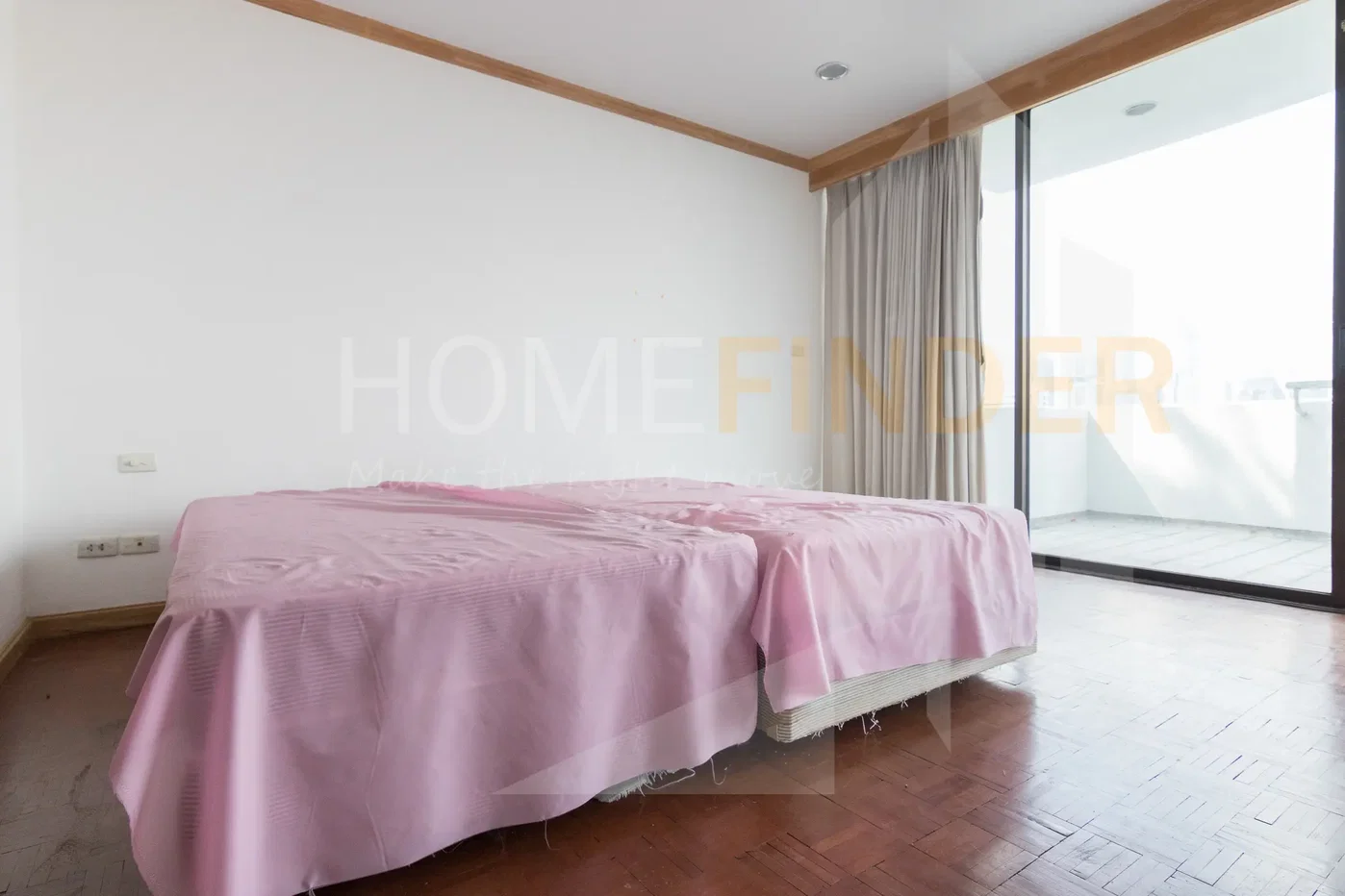 picture Baan Yen Akard Condominium 3 bedrooms, for rent - 6/16