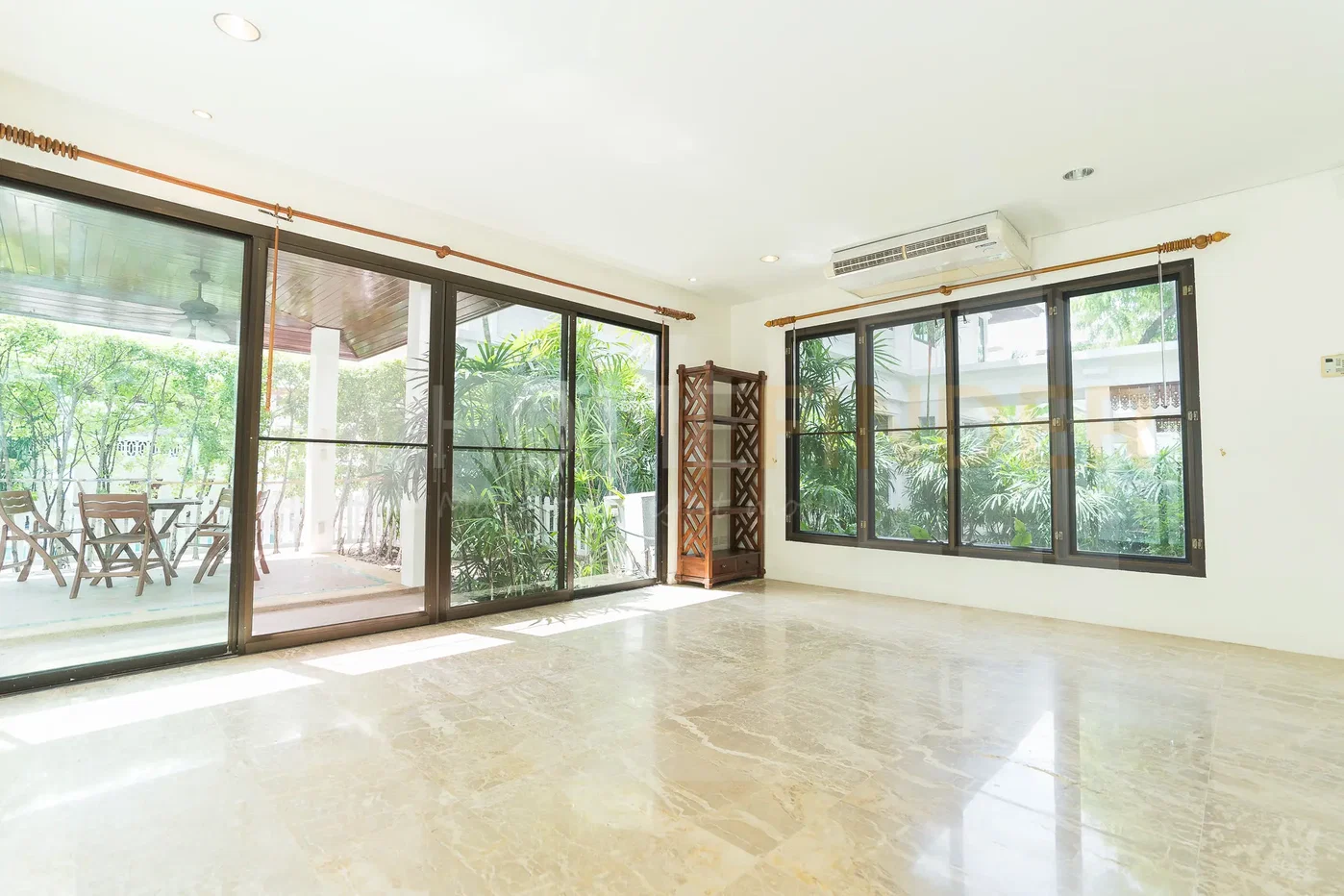 picture Harmony Place สาทร ซอยเย็นอากาศ 2 3 bedrooms, for rent - 8/31