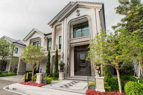 The Grand Riverfront Ratchapruek - Rama 5 4 bedrooms, for sale