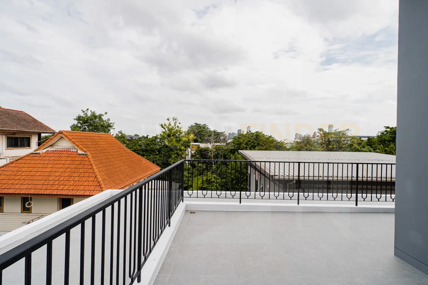 รูป House in Soi Pridi 26 4 bedrooms, for rent - รูปที่ 12/12