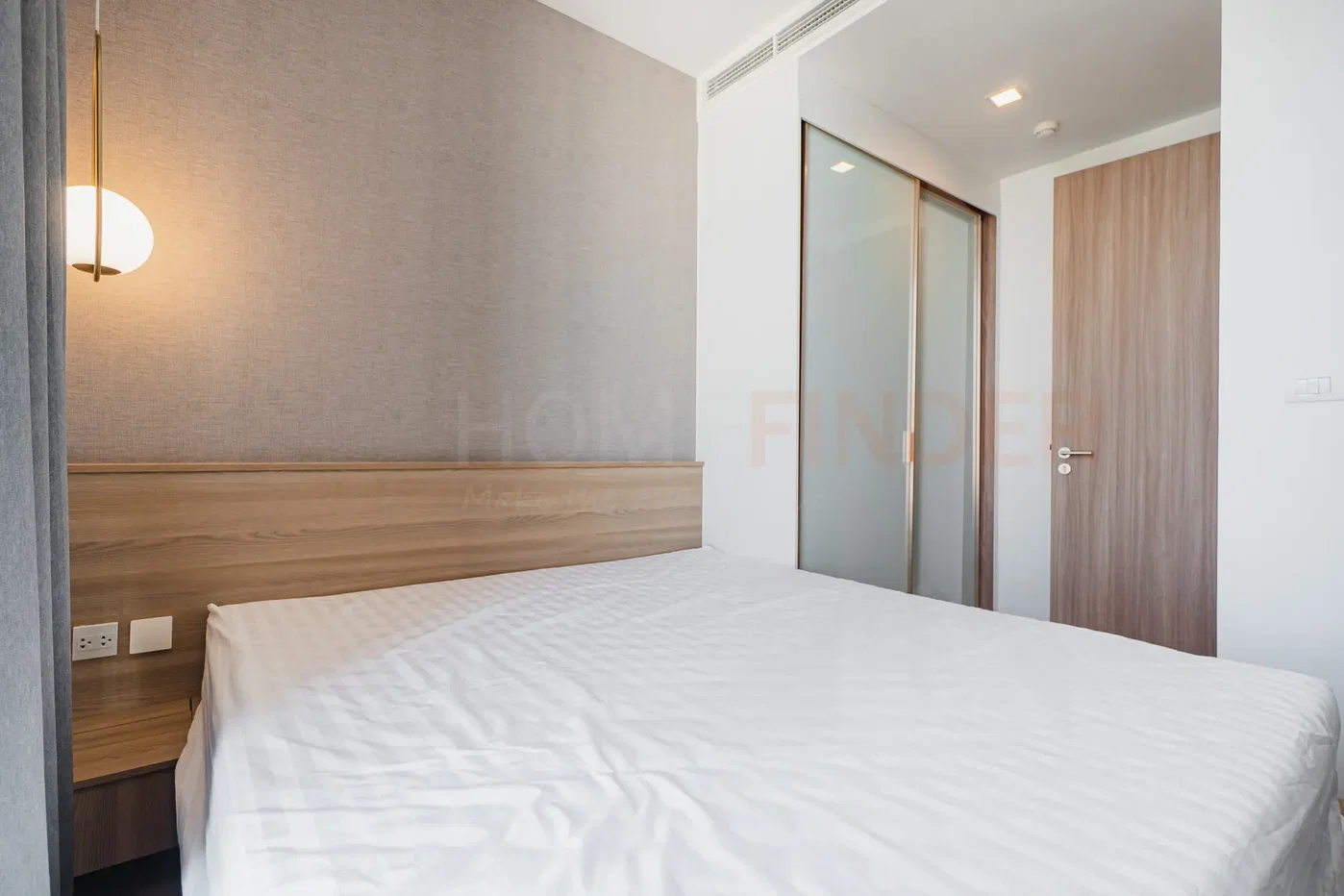 picture Noble BE 33 2 bedrooms, for sale - 6/13