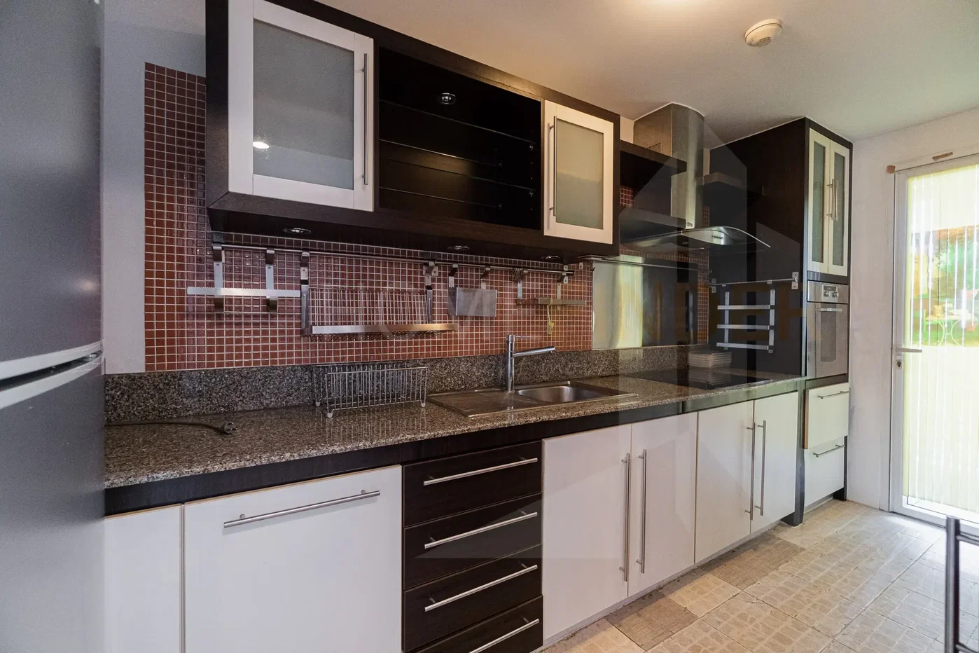 รูป Avenue 61 2 bedrooms, for rent - รูปที่ 3/9