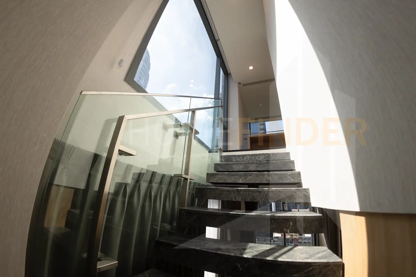 picture LAVIQ Sukhumvit 57 2 bedrooms, for sale - 5/10