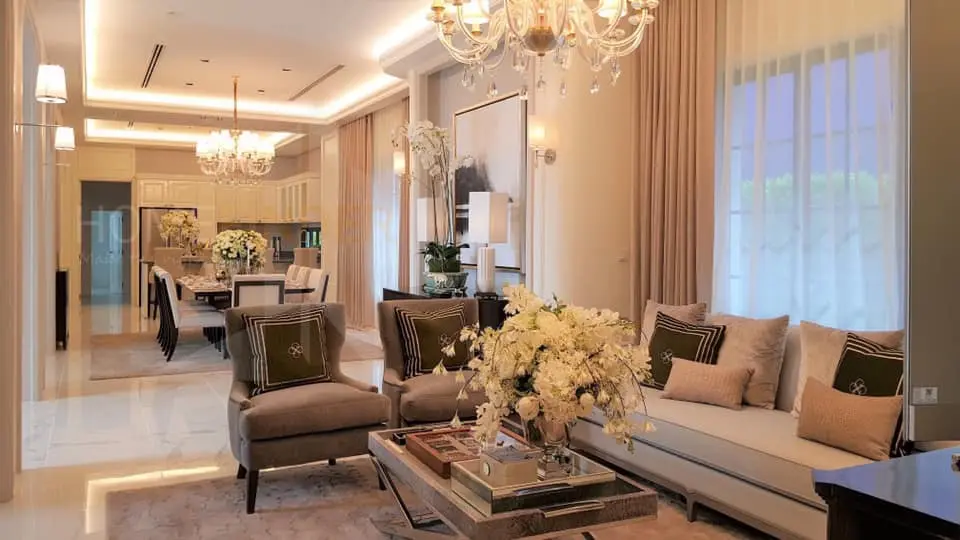 รูป Sansiri Pattanakarn - Super luxury 4 bedroom house with swimming pool, garden in Bang Na, Bangkok 4 bedrooms, for sale - รูปที่ 2/7