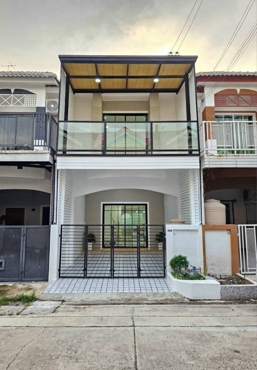 MO.  บ้านสวย  3 ห้องนอน   #หมู่บ้านปิยวรารมย์ เฟส 3 ถนนบ้านกล้วย – ไทรน้อย  บางบัวทอง